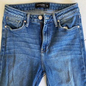 Just Black Denim Straight-Leg Distressed Blue Jeans Size 26
